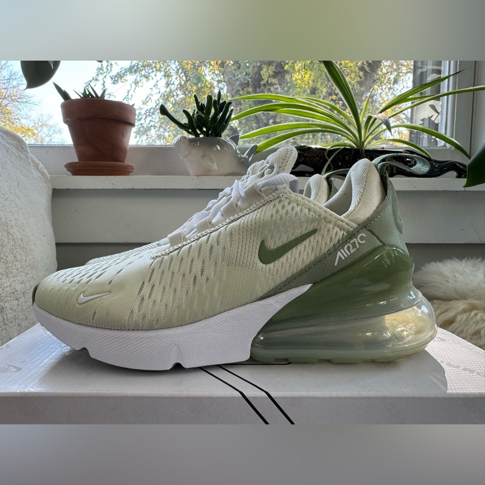 Nike Air Max 270 Sea Glass Green Size 5